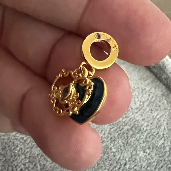 PANDORA Disney Cinderella's Carriage & Heart Double Dangle Charm - Picture 4 of 8